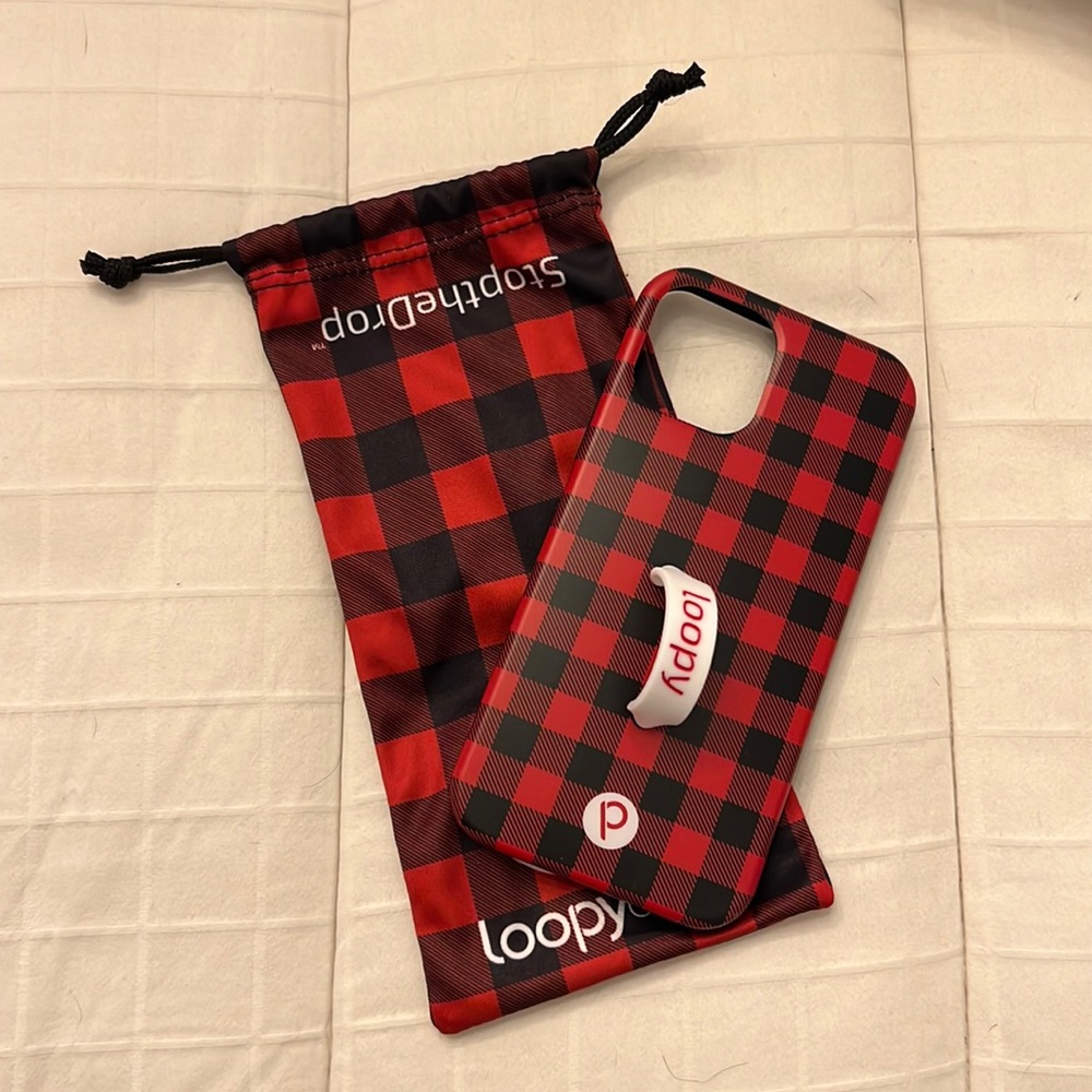 Loopy Case 12/12 Pro Red Buffalo Plaid